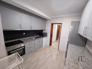 Apartamento T4 para Venda em Baguim do Monte (Rio Tinto)