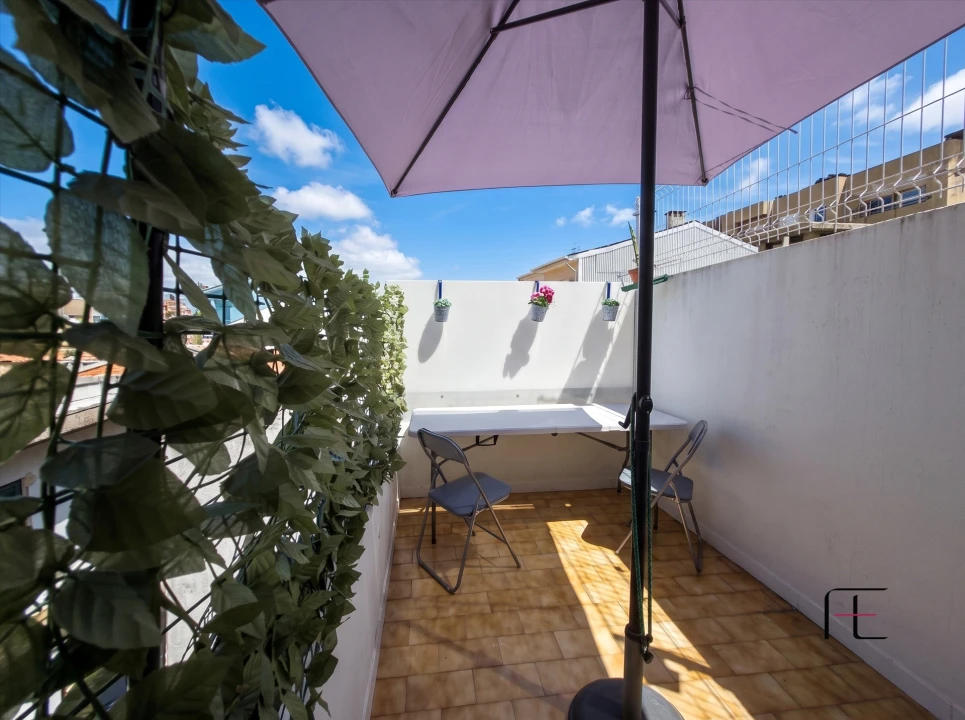 Apartamento T4 para Venda em Baguim do Monte (Rio Tinto) Foto 1