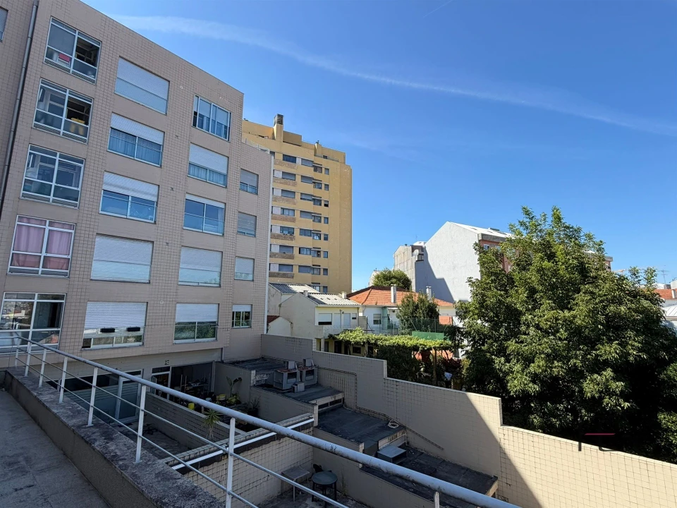 Apartamento T2 para Arrendamento em Baguim do Monte (Rio Tinto) Foto 18