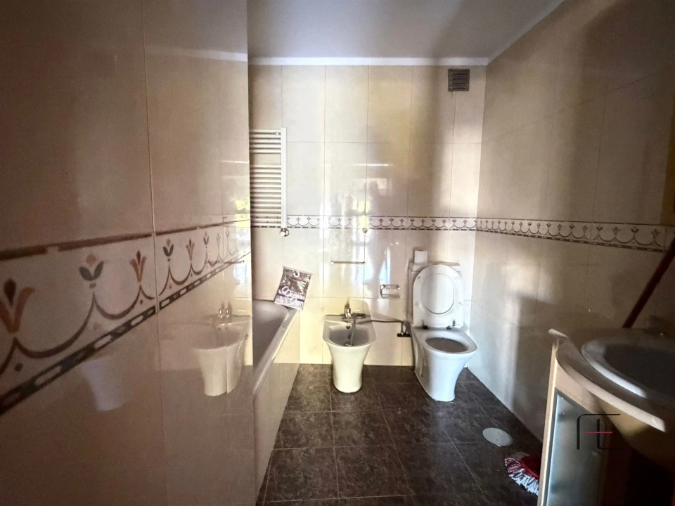Apartamento T2 para Arrendamento em Baguim do Monte (Rio Tinto) Foto 16