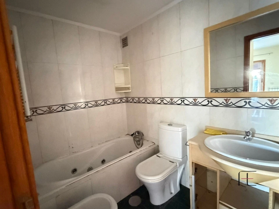 Apartamento T2 para Arrendamento em Baguim do Monte (Rio Tinto) Foto 15