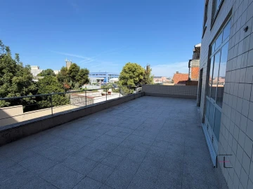 Apartamento T2 para Arrendamento em Baguim do Monte (Rio Tinto)