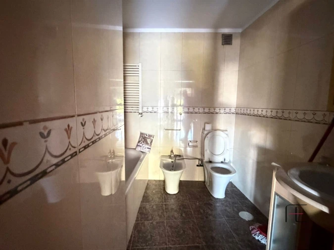 Apartamento T2 para Arrendamento em Baguim do Monte (Rio Tinto) Foto 16
