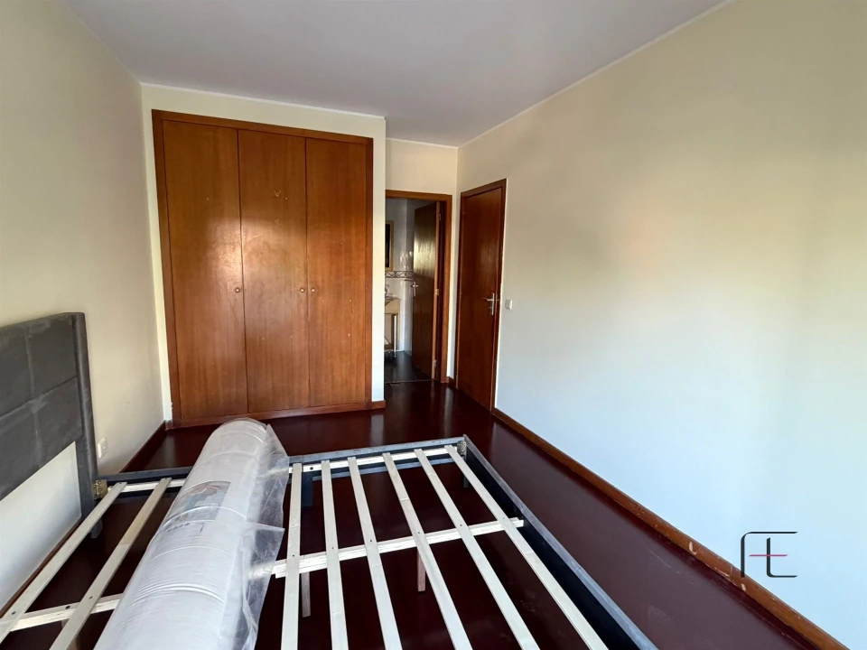 Apartamento T2 para Arrendamento em Baguim do Monte (Rio Tinto) Foto 13