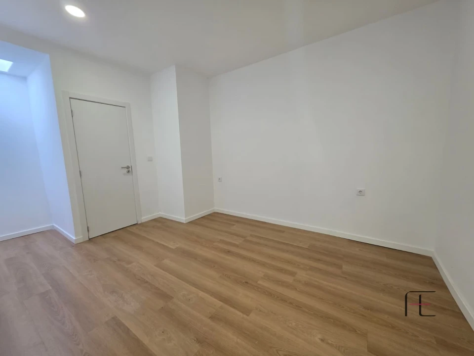 Moradia T3 para Venda em Campanhã Foto 5