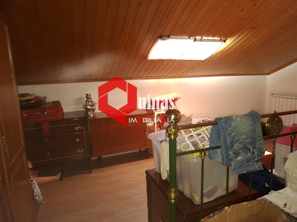 Moradia T5 para Venda em Sabugal e Aldeia de Santo António Foto 58