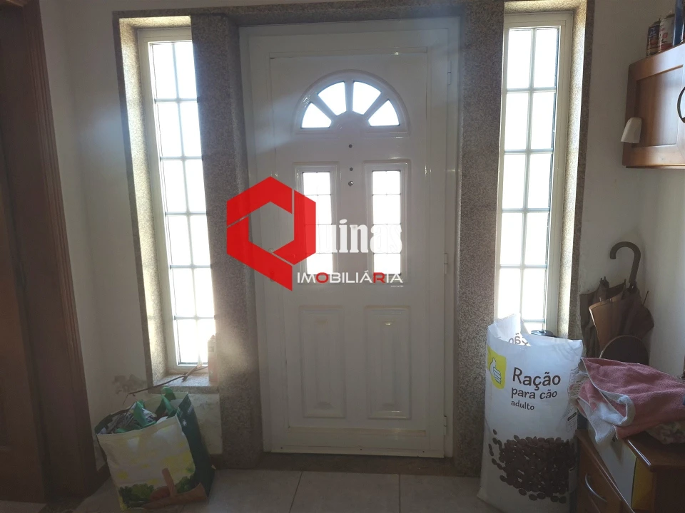 Moradia T5 para Venda em Sabugal e Aldeia de Santo António Foto 2