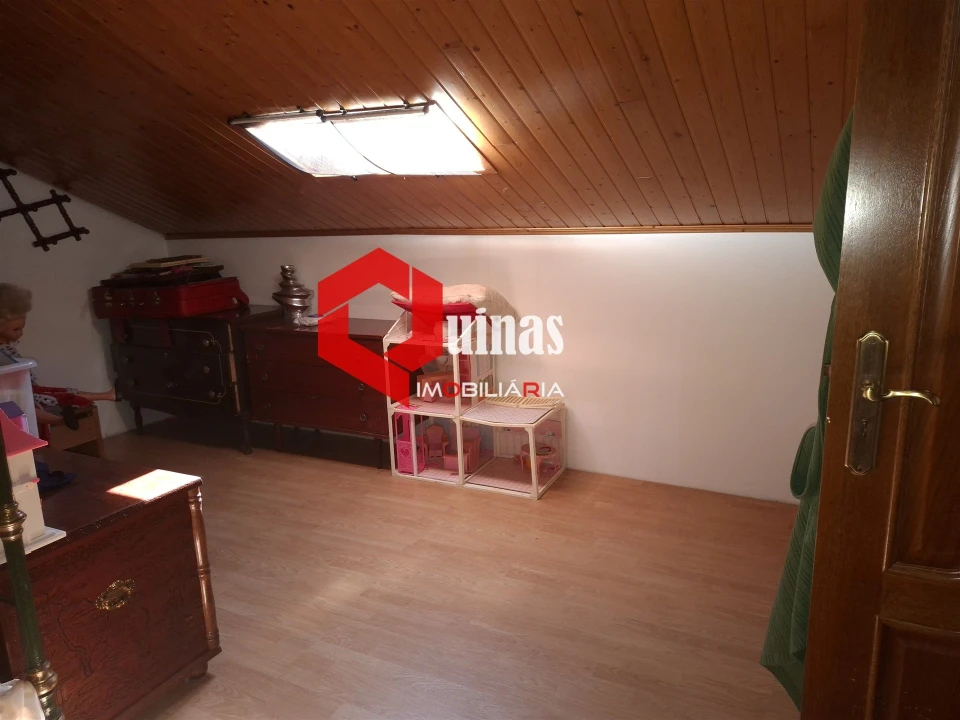 Moradia T5 para Venda em Sabugal e Aldeia de Santo António Foto 56