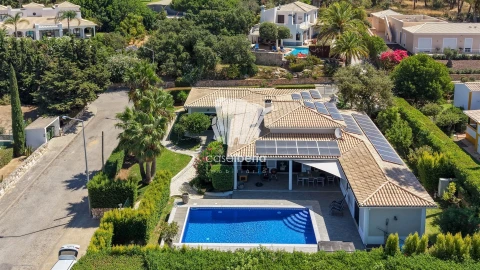 Moradia T4 para Venda em Lagoa e Carvoeiro