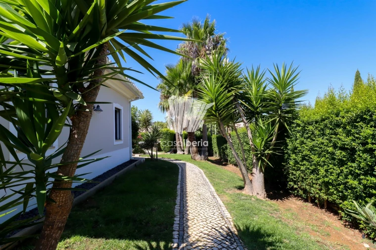 Moradia T4 para Venda em Lagoa e Carvoeiro Foto 2