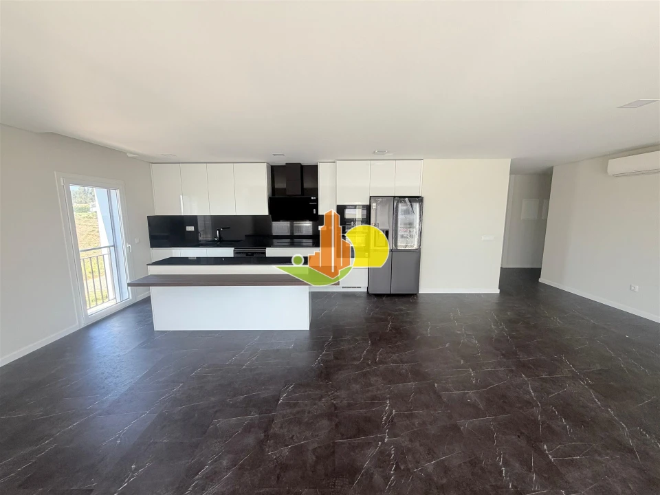 Apartamento T3 para Venda em Tavarede Foto 1