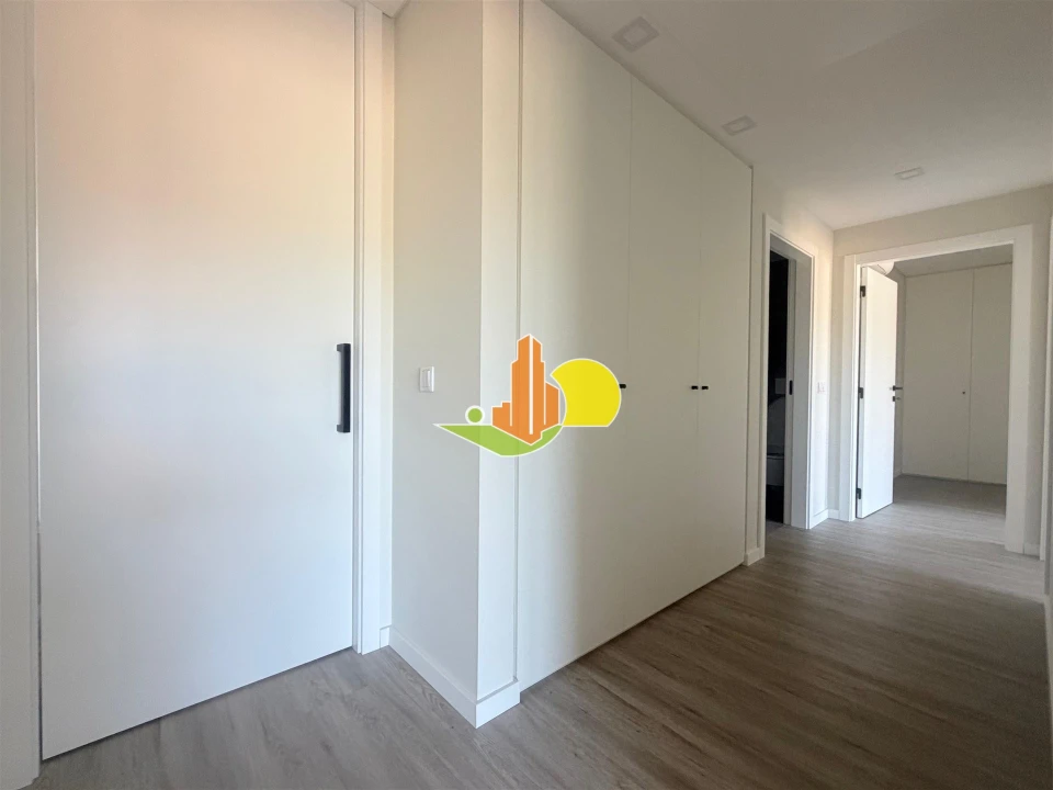 Apartamento T3 para Venda em Tavarede Foto 13