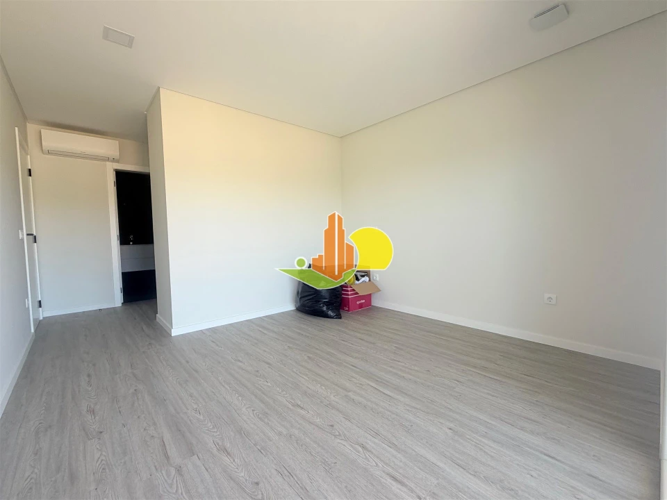 Apartamento T3 para Venda em Tavarede Foto 25