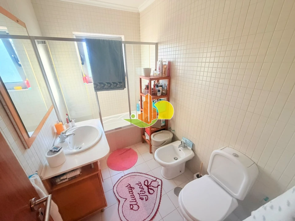 Moradia T4 para Venda em Lavos Foto 22