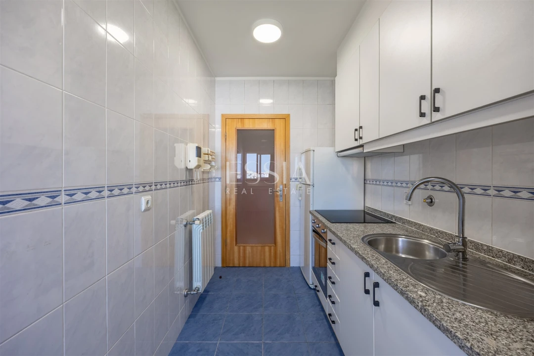 Apartamento T1 para Venda em Paranhos Foto 10