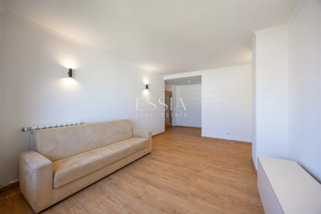 Apartamento T1 para Venda em Paranhos Foto 5