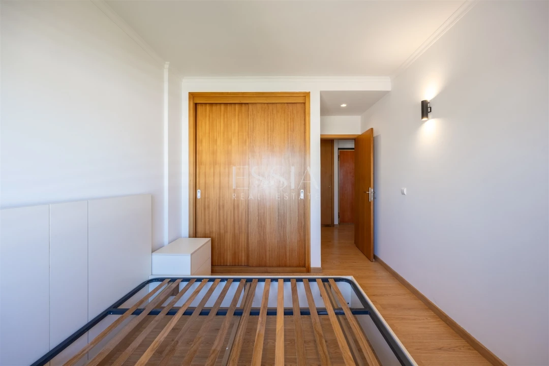 Apartamento T1 para Venda em Paranhos Foto 13