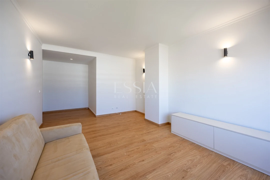 Apartamento T1 para Venda em Paranhos Foto 6