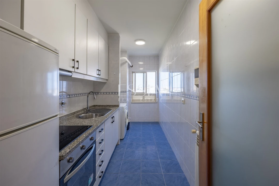 Apartamento T1 para Venda em Paranhos Foto 9
