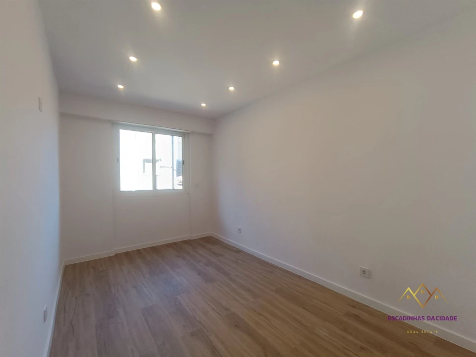 Apartamento T2 para Venda em Encosta do Sol Foto 11