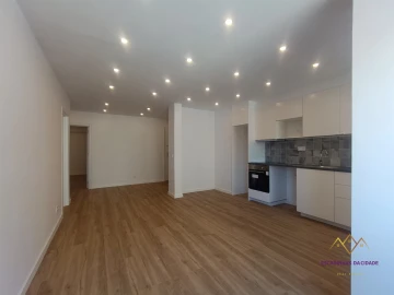 Apartamento T2 para Venda em Encosta do Sol