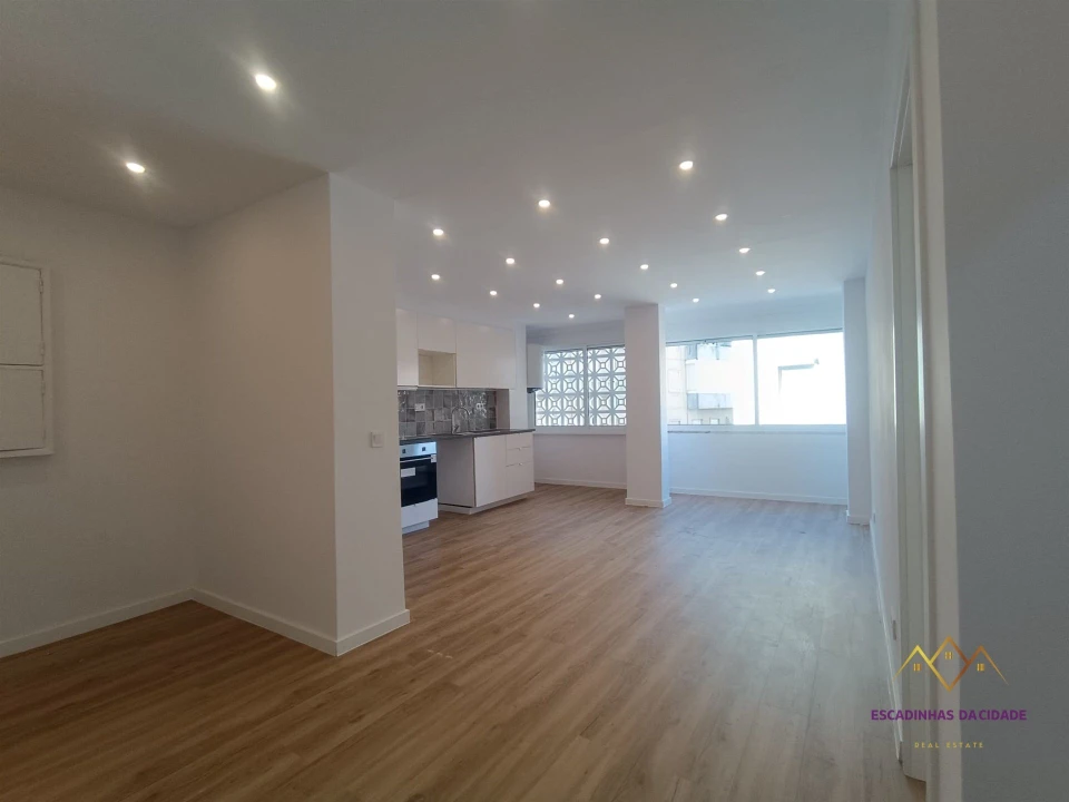 Apartamento T2 para Venda em Encosta do Sol Foto 4