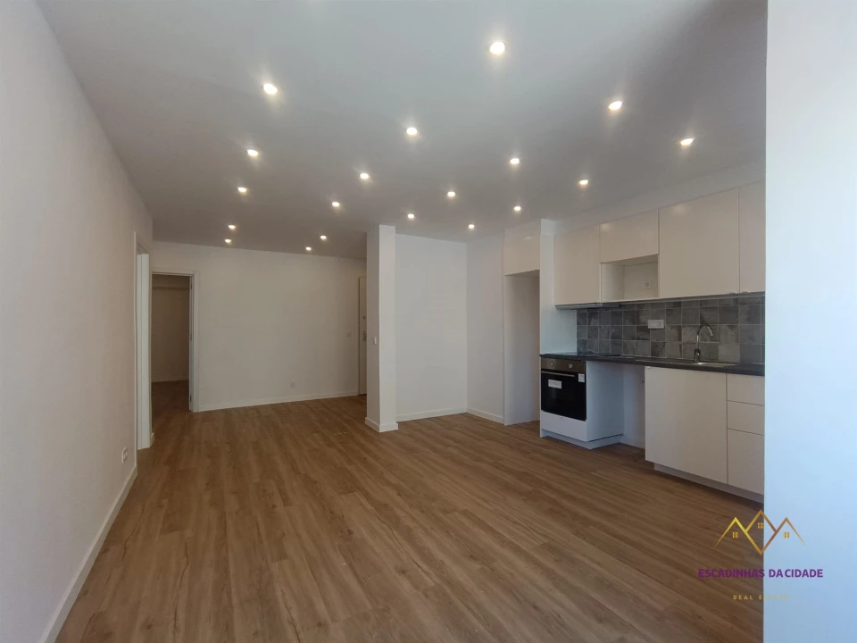 Apartamento T2 para Venda em Encosta do Sol Foto 6