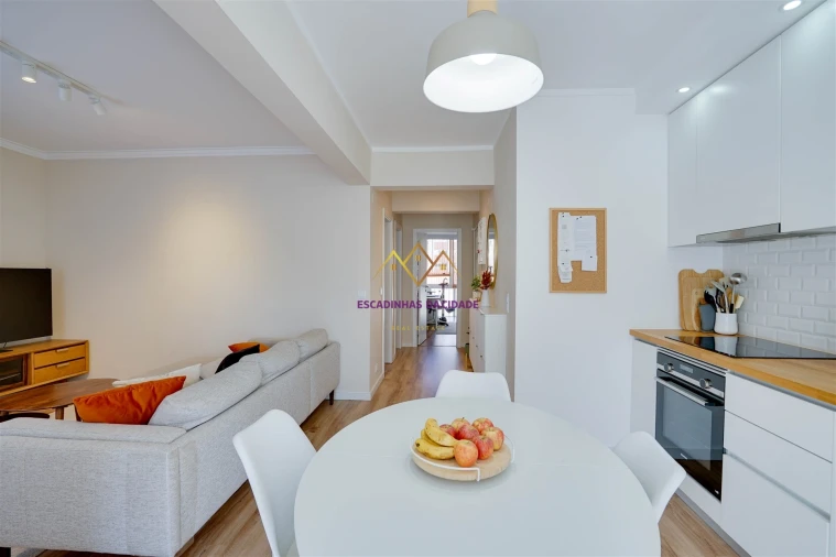 Apartamento T2 para Arrendamento em Queluz e Belas Foto 5