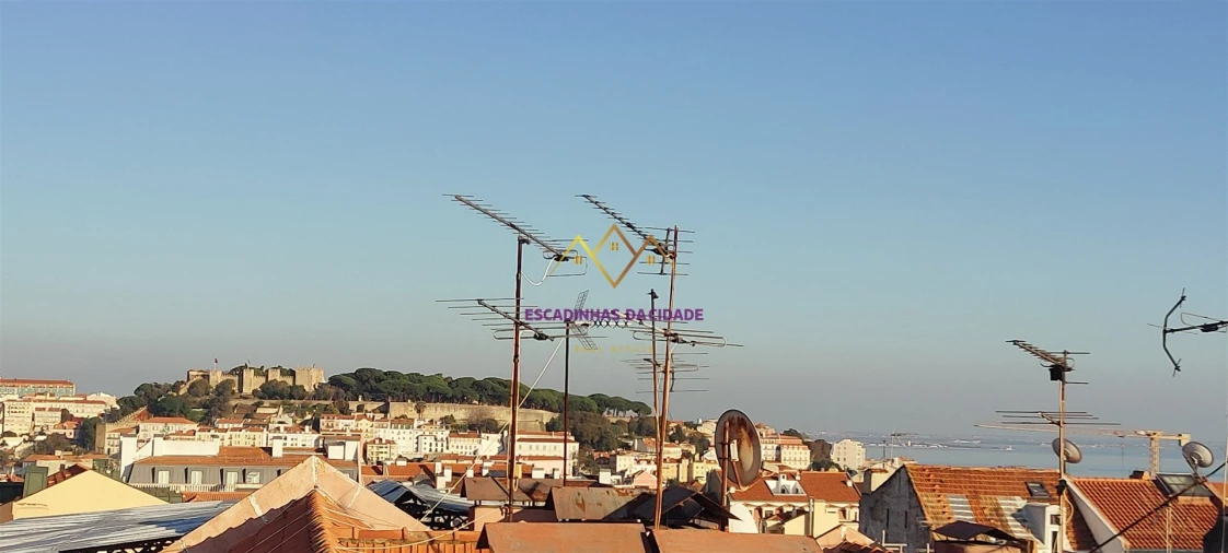 Apartamento T1 para Arrendamento em Misericórdia Foto 13