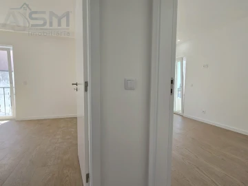 Apartamento T2 para Arrendamento em São Domingos de Rana