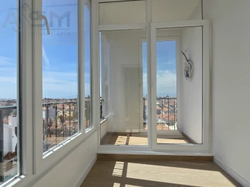 Apartamento T2 para Arrendamento em São Domingos de Rana