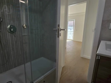 Apartamento T2 para Arrendamento em São Domingos de Rana