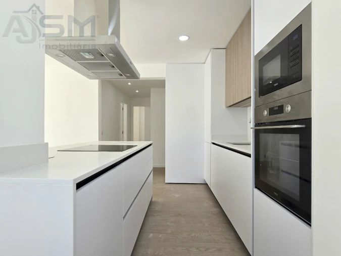 Apartamento T2 para Arrendamento em São Domingos de Rana Foto 7