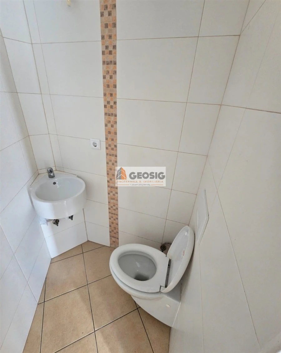 Moradia T1 para Venda em Santa Clara-A-Nova e Gomes Aires Foto 9