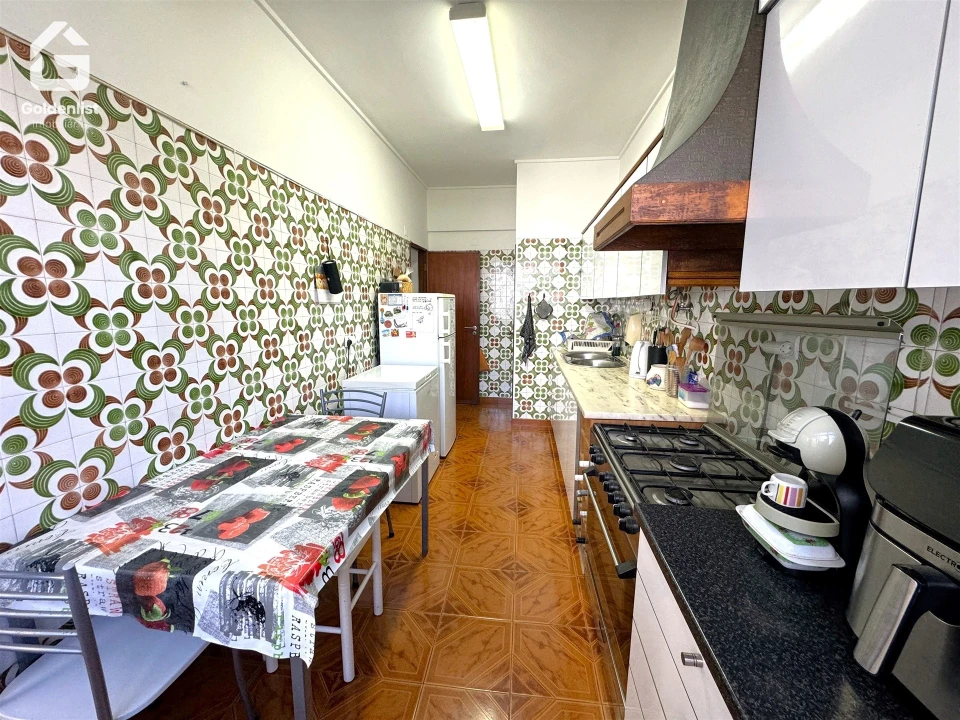 Apartamento T2 para Venda em Amora Foto 2