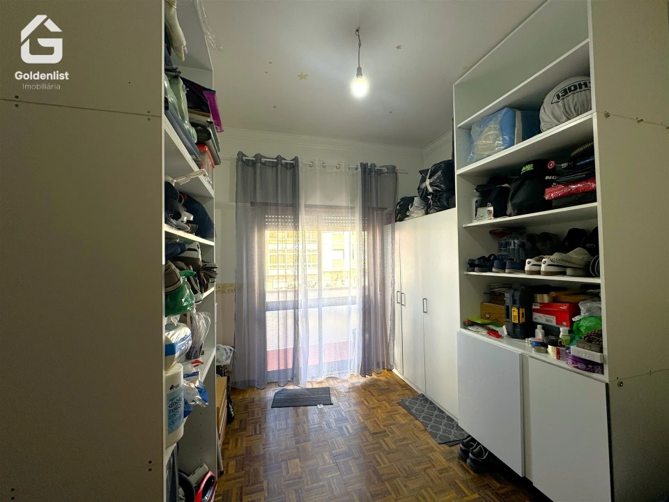 Apartamento T2 para Venda em Amora Foto 10