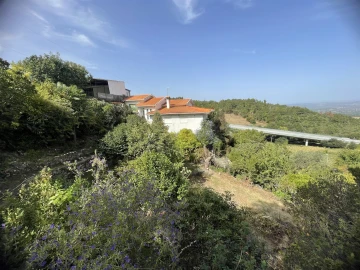 Moradia T3 para Venda em Gouveia (São Pedro e São Julião)