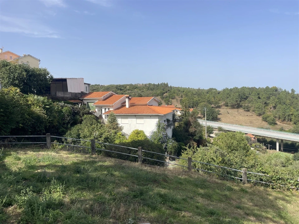 Moradia T3 para Venda em Gouveia (São Pedro e São Julião) Foto 8