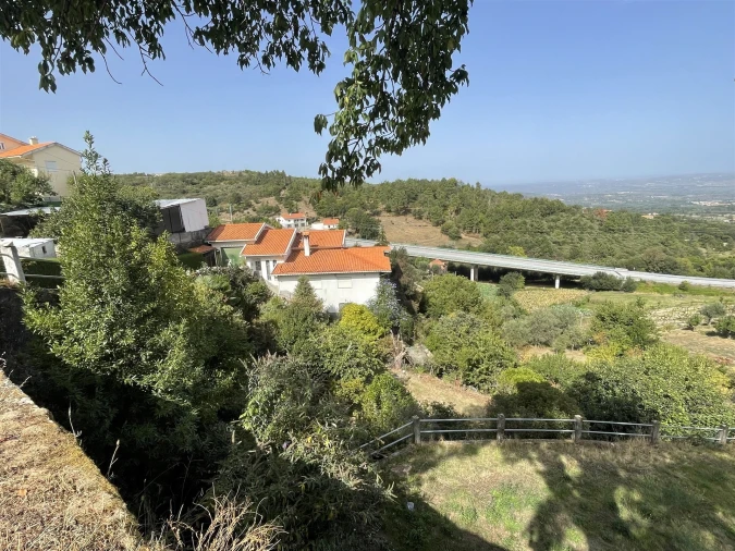 Moradia T3 para Venda em Gouveia (São Pedro e São Julião) Foto 3