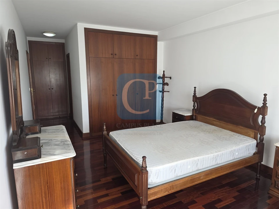 Apartamento T2 para Arrendamento em Rio Tinto Foto 23