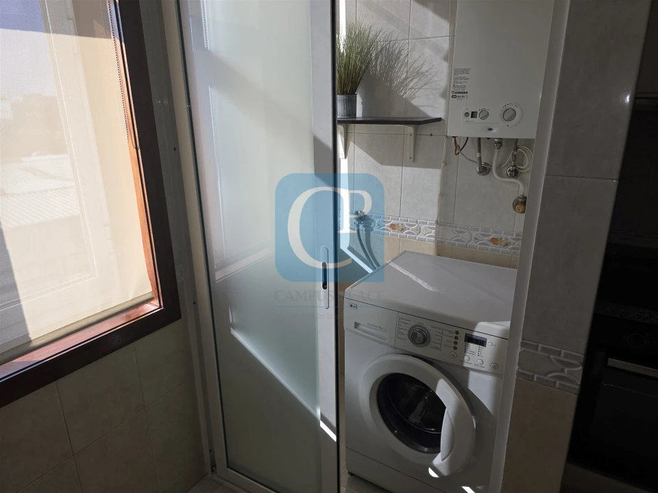 Apartamento T2 para Arrendamento em Rio Tinto Foto 8