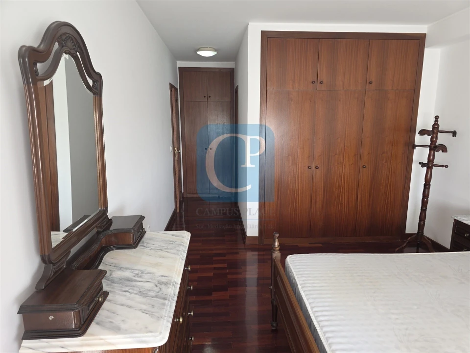 Apartamento T2 para Arrendamento em Rio Tinto Foto 25