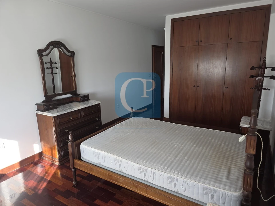 Apartamento T2 para Arrendamento em Rio Tinto Foto 24