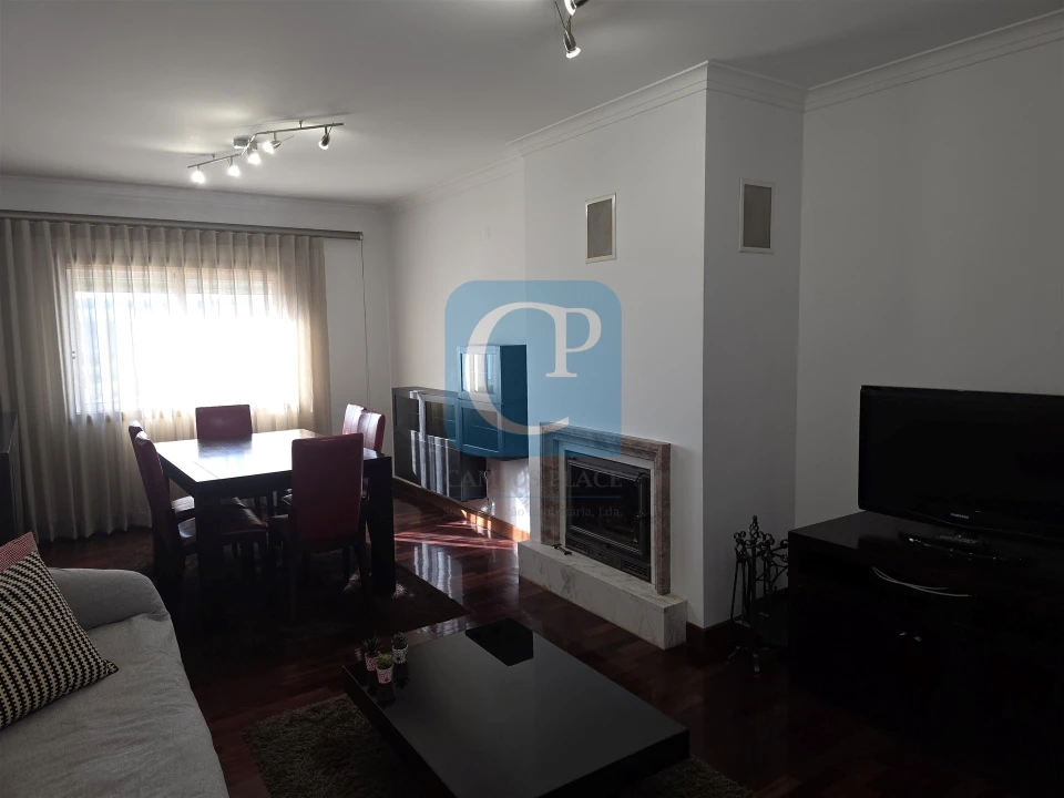 Apartamento T2 para Arrendamento em Rio Tinto Foto 11