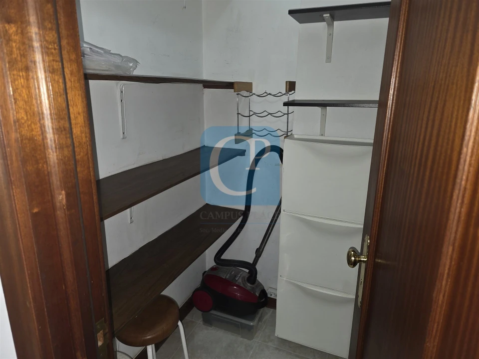 Apartamento T2 para Arrendamento em Rio Tinto Foto 5