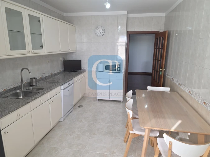 Apartamento T2 para Arrendamento em Rio Tinto Foto 7