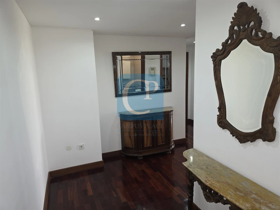Apartamento T2 para Arrendamento em Rio Tinto Foto 2
