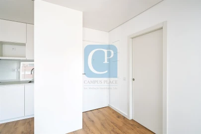 Apartamento T1 para Arrendamento em Pedrouços