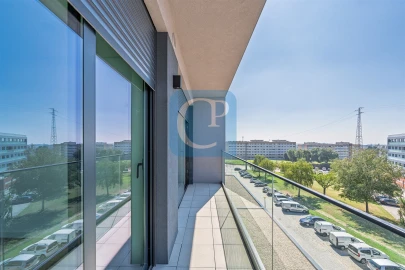 Apartamento T1 para Arrendamento em Pedrouços