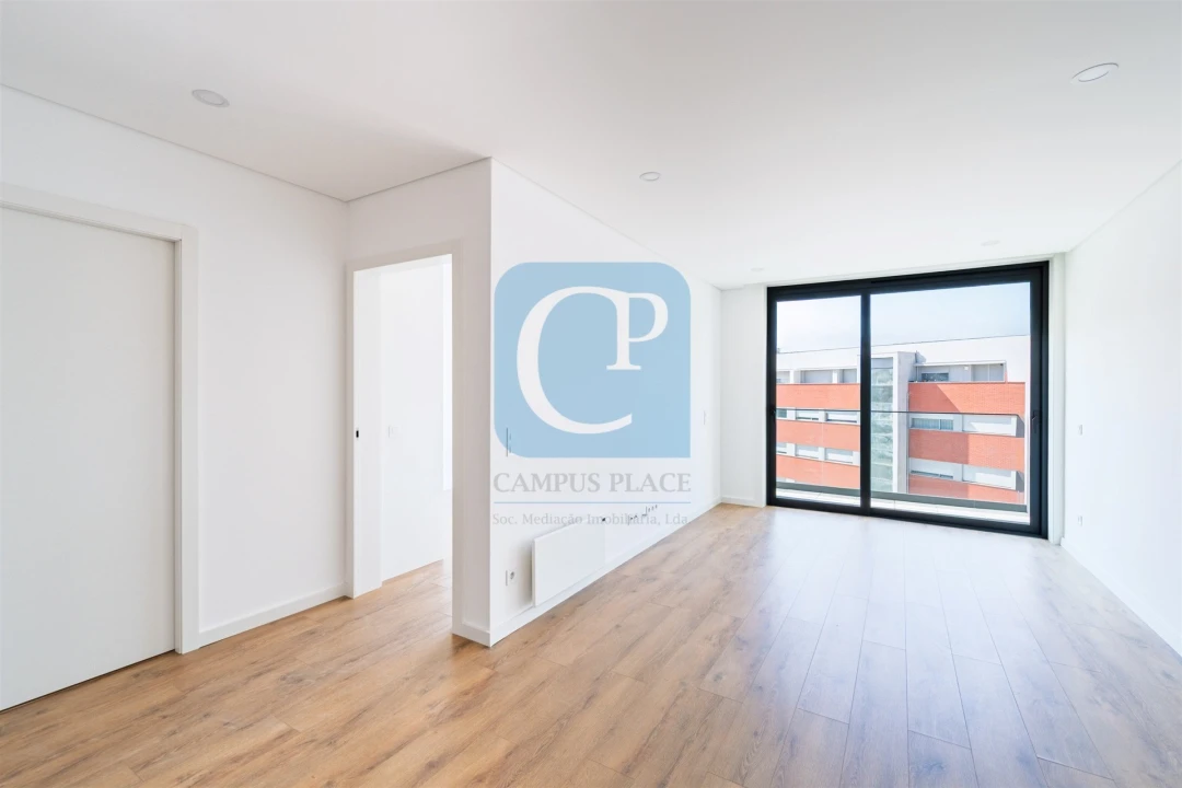 Apartamento T1 para Arrendamento em Pedrouços Foto 2